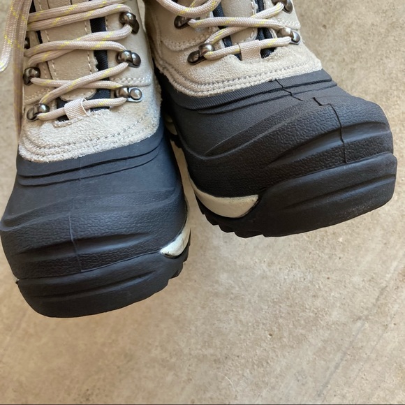 Natural Reflections | Carbondale Lace Up Boots 6 - Picture 3 of 7